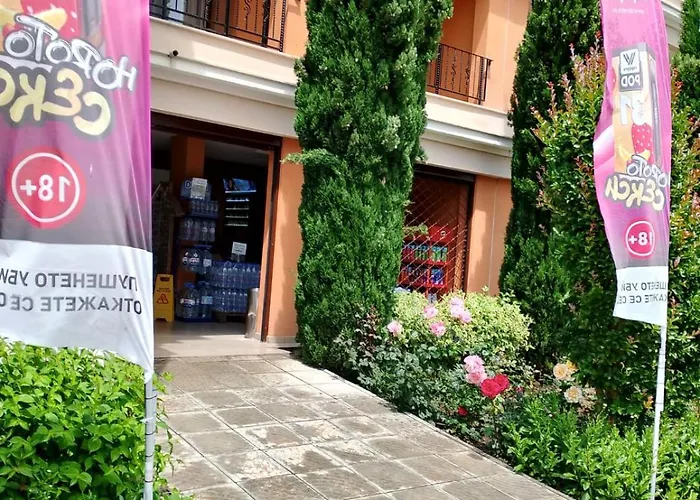 Private In Premier Apartment